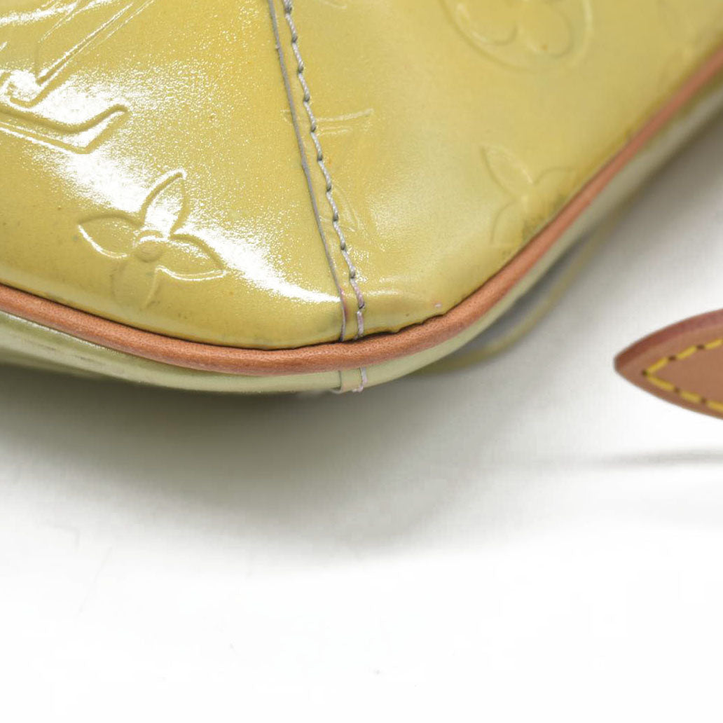 $920 CONSIGNMENT Louis Vuitton  Vernis Thompson Street Beige