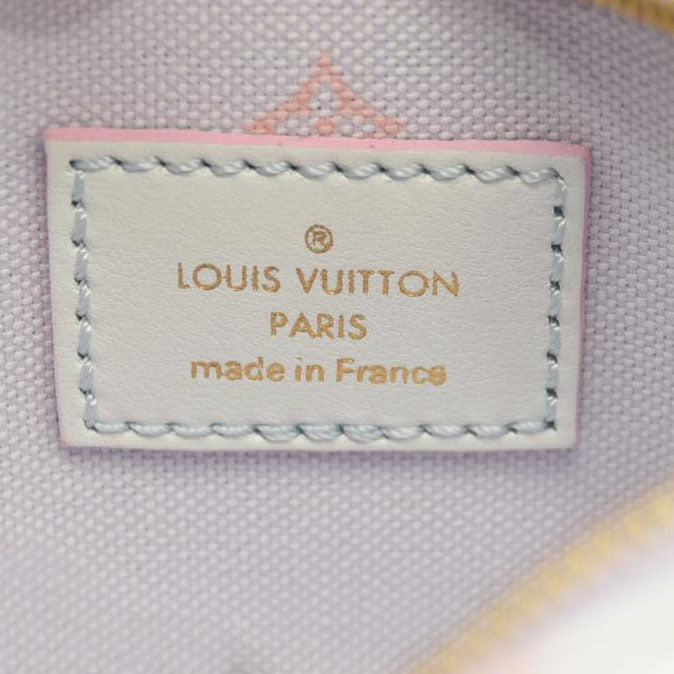 LOUIS VUITTON Monogram Giant Spring In The City Wapity Case Sunrise Pastel