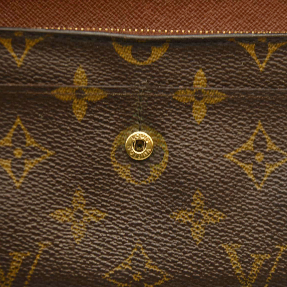 Louis Vuitton  Monogram Sarah Wallet TH0022