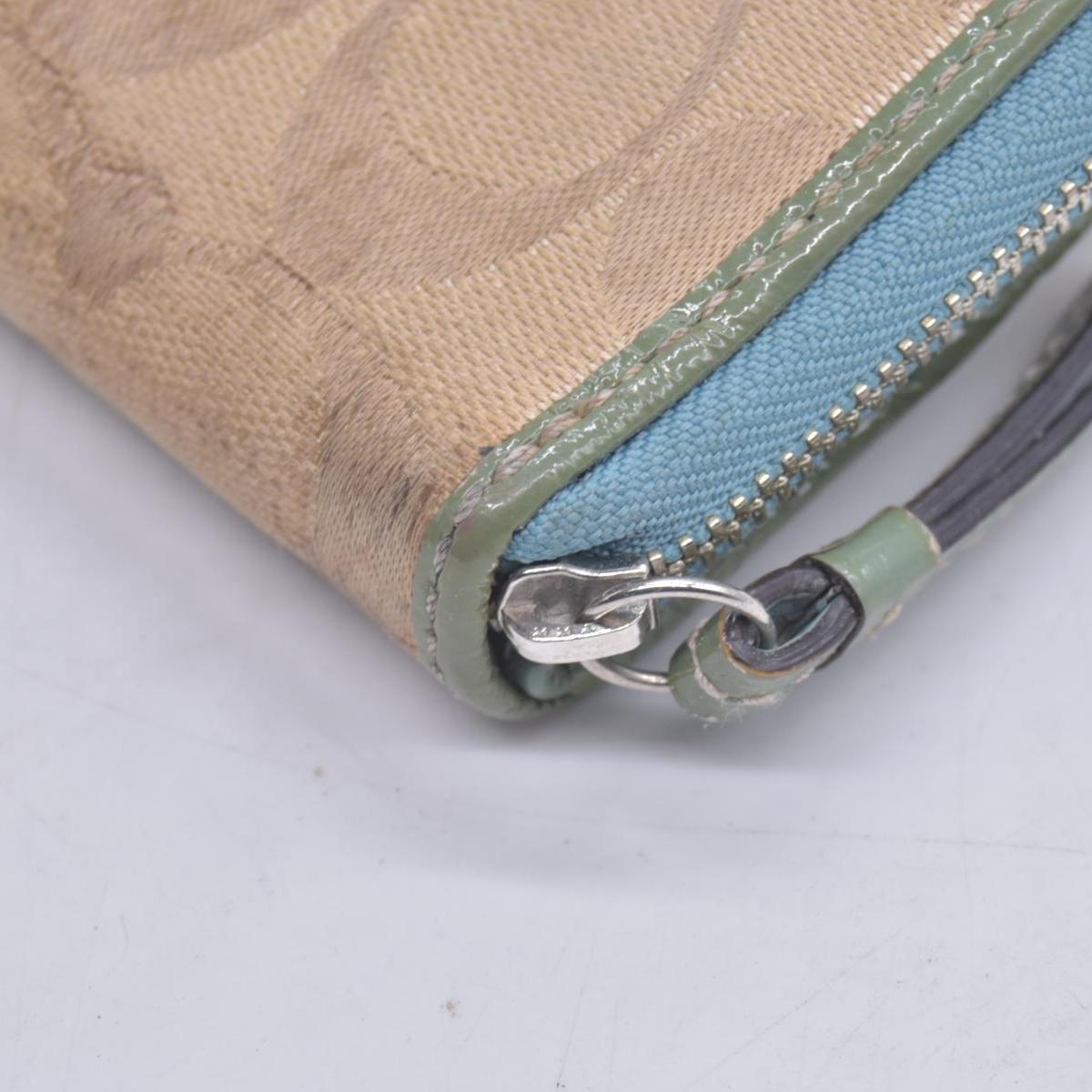 $228 Coach Signature Patchwork Wallet CONSIGNMENT