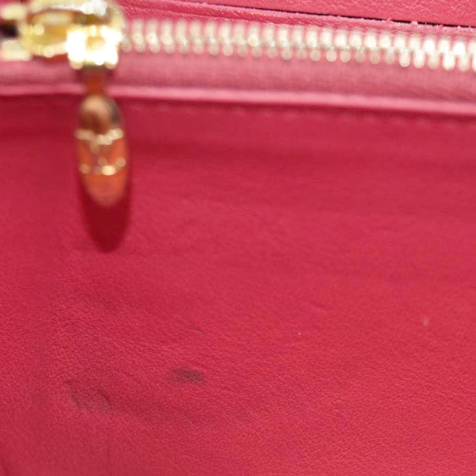 $1550 Louis Vuitton Taurillon Capucines Wallet Black MI0176