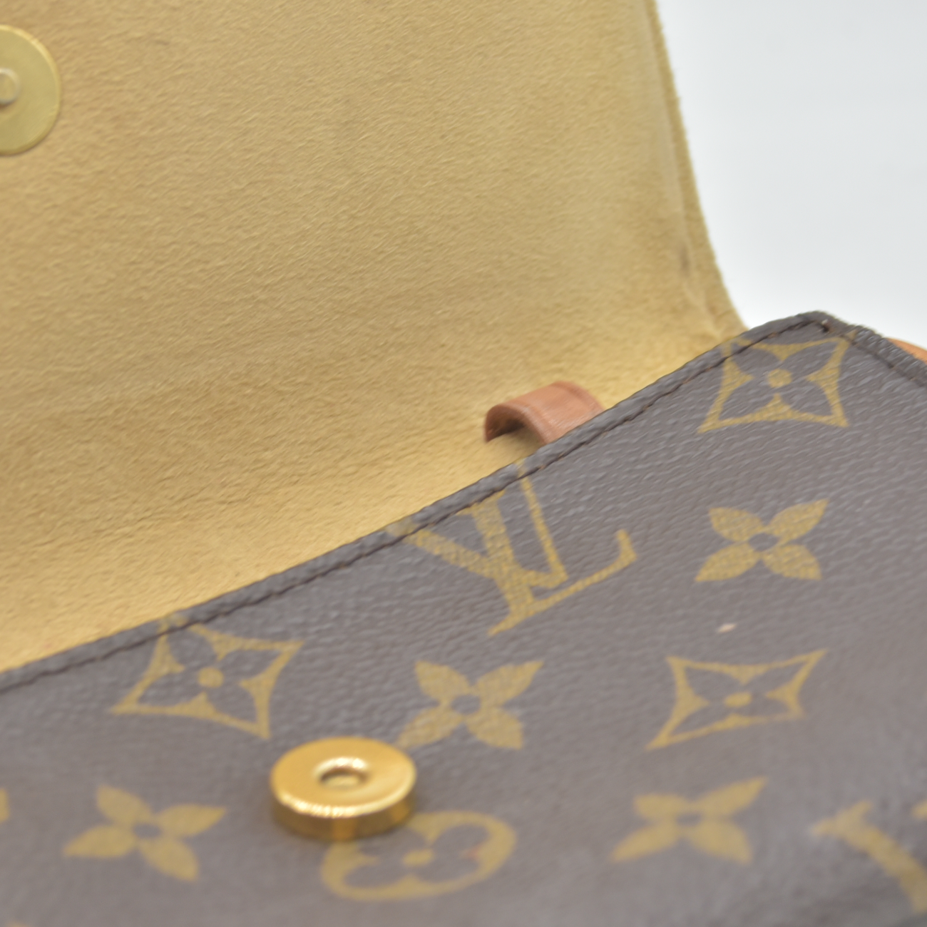 $595 2000 Louis Vuitton Monogram Pochette Twin PM Shoulder Pouch CA0050