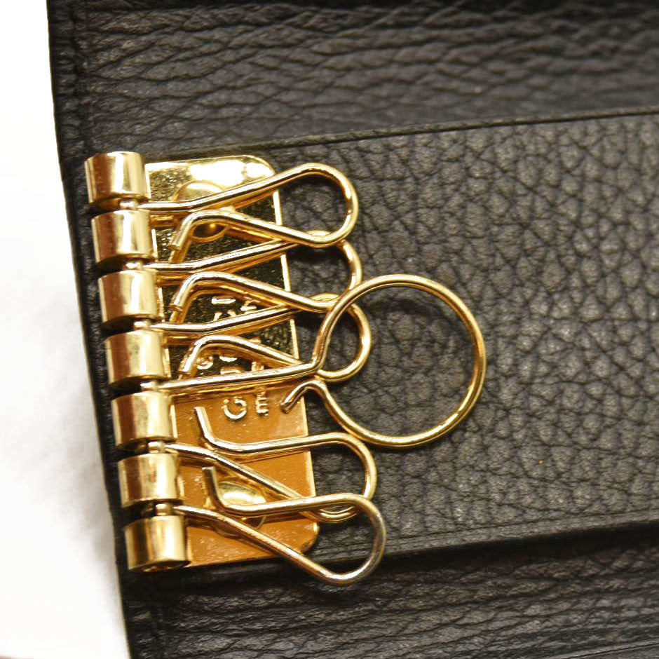 Gucci Pebbled Calfskin GG Marmont 6 Key Holder Black