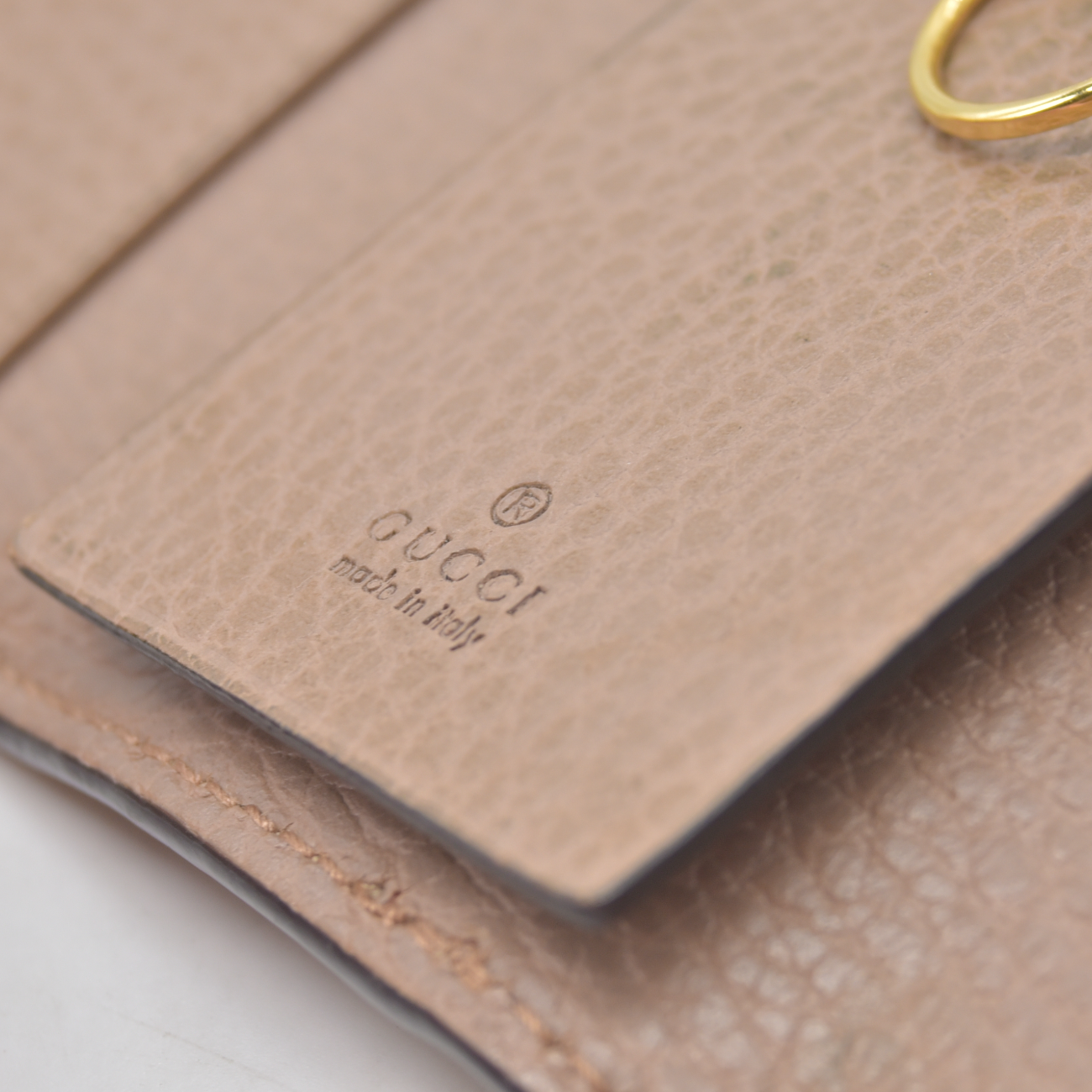$350 GUCCI GG Dollar Calfskin GG Supreme Monogram GG Marmont 6 Key Holder Case Old Rose Beige Ebony