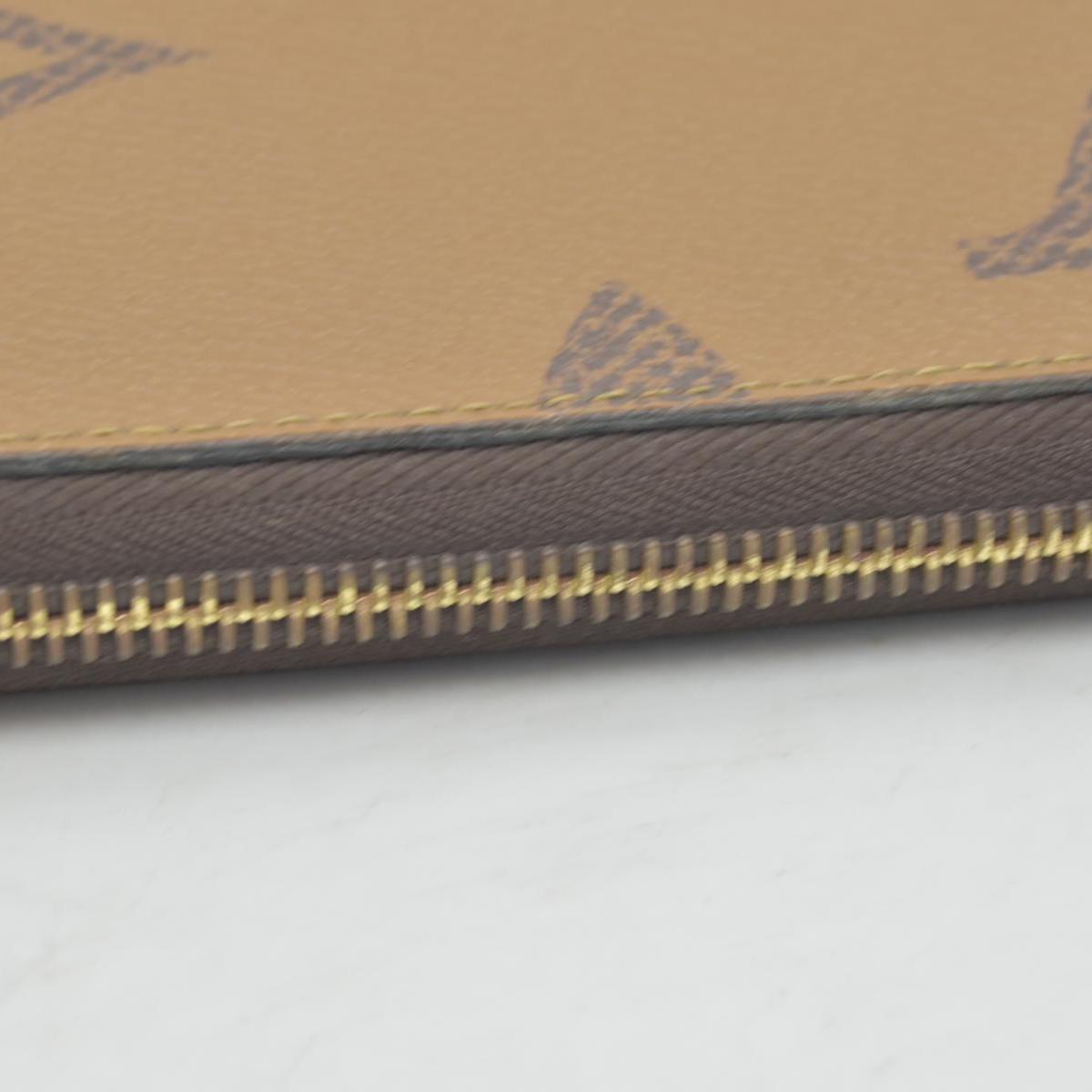 $990 2020 Louis Vuitton Reverse Monogram Giant Zippy Wallet CA3260