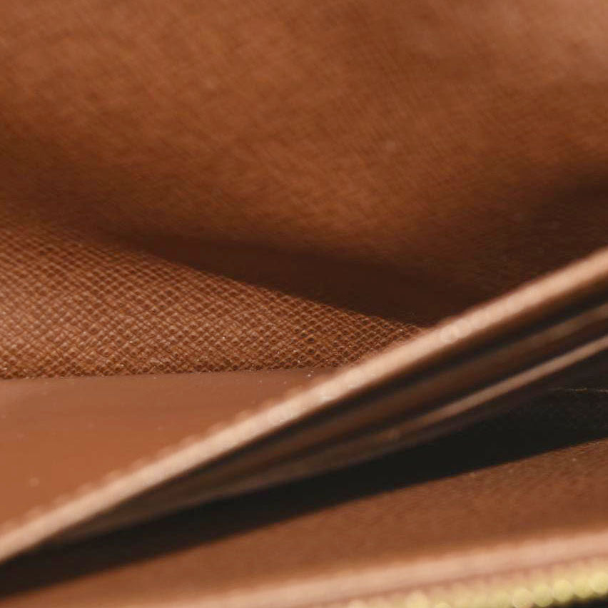 $1100 Louis Vuitton Monogram Etoile Sarah Wallet SP4111