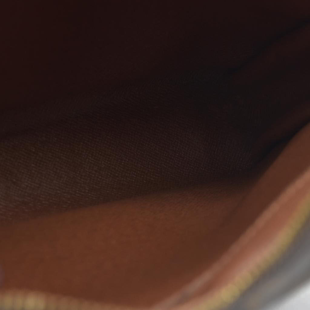 $1880 CONSIGNMENT Louis Vuitton  Monogram Trocadero 27