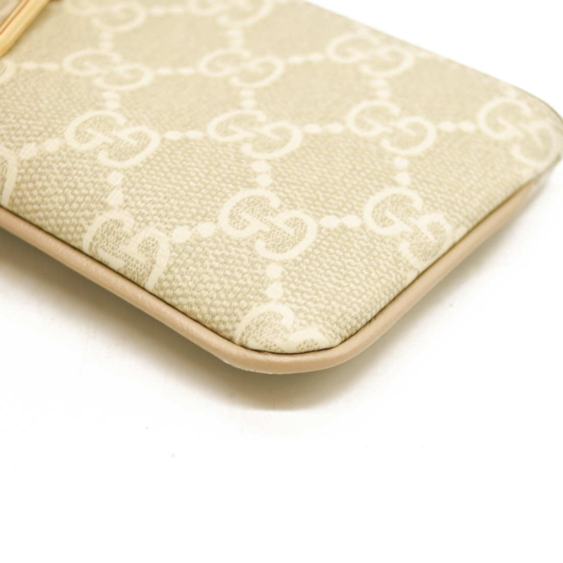 Gucci  GG Supreme Monogram Key Case Ecru Grigio