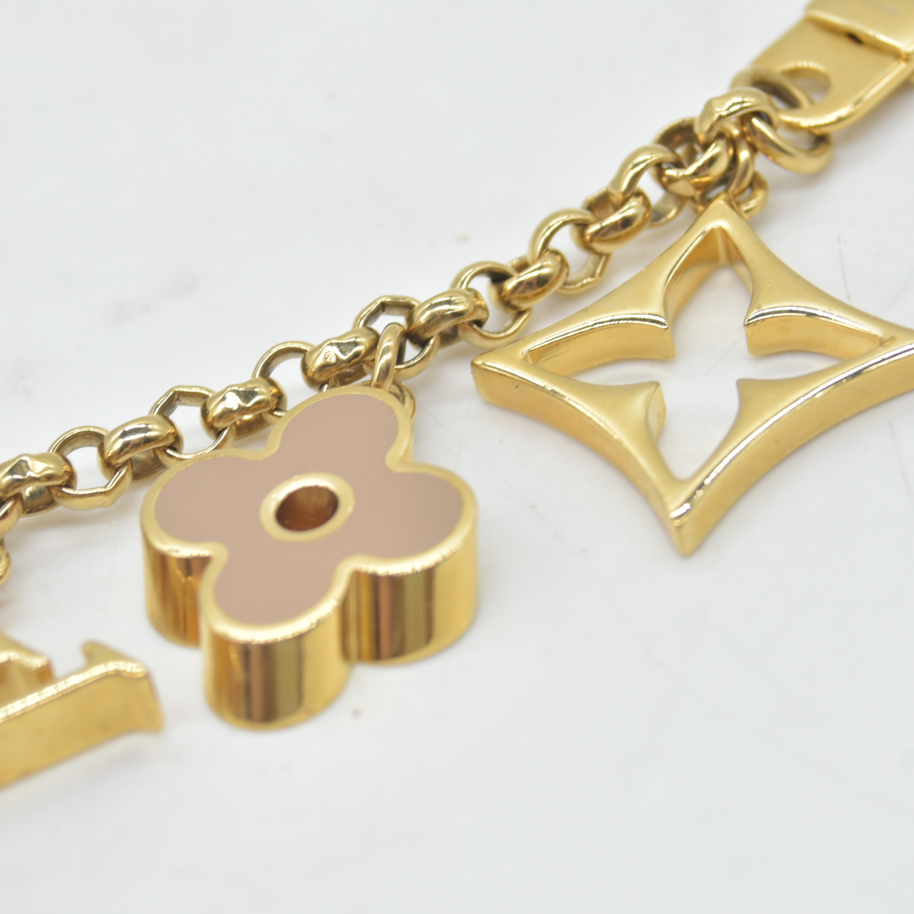 $655 Louis Vuitton M65111 Fleur de Monogram Bag Charm Key Holder Gold LV Keychain DP0194