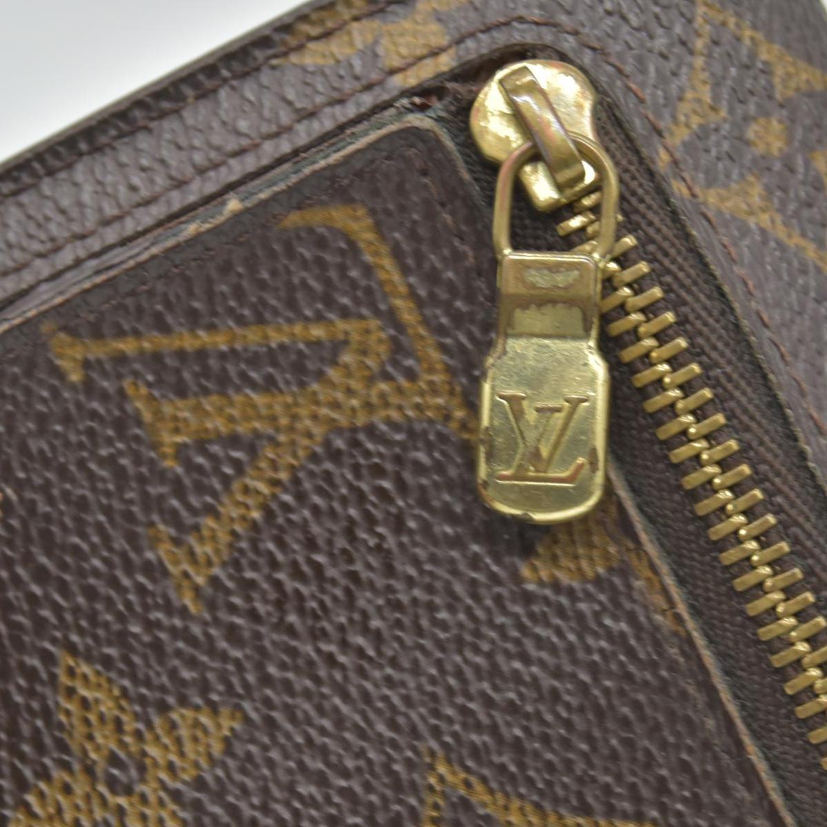 $705 2005 Louis Vuitton Monogram Koala Compact Wallet SD0095