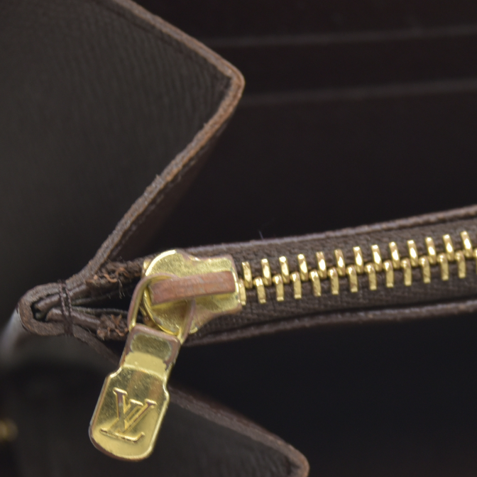 AUCTION $1060 Louis Vuitton Damier Zippy Zip Around Organizer Long Wallet Brown VI0036