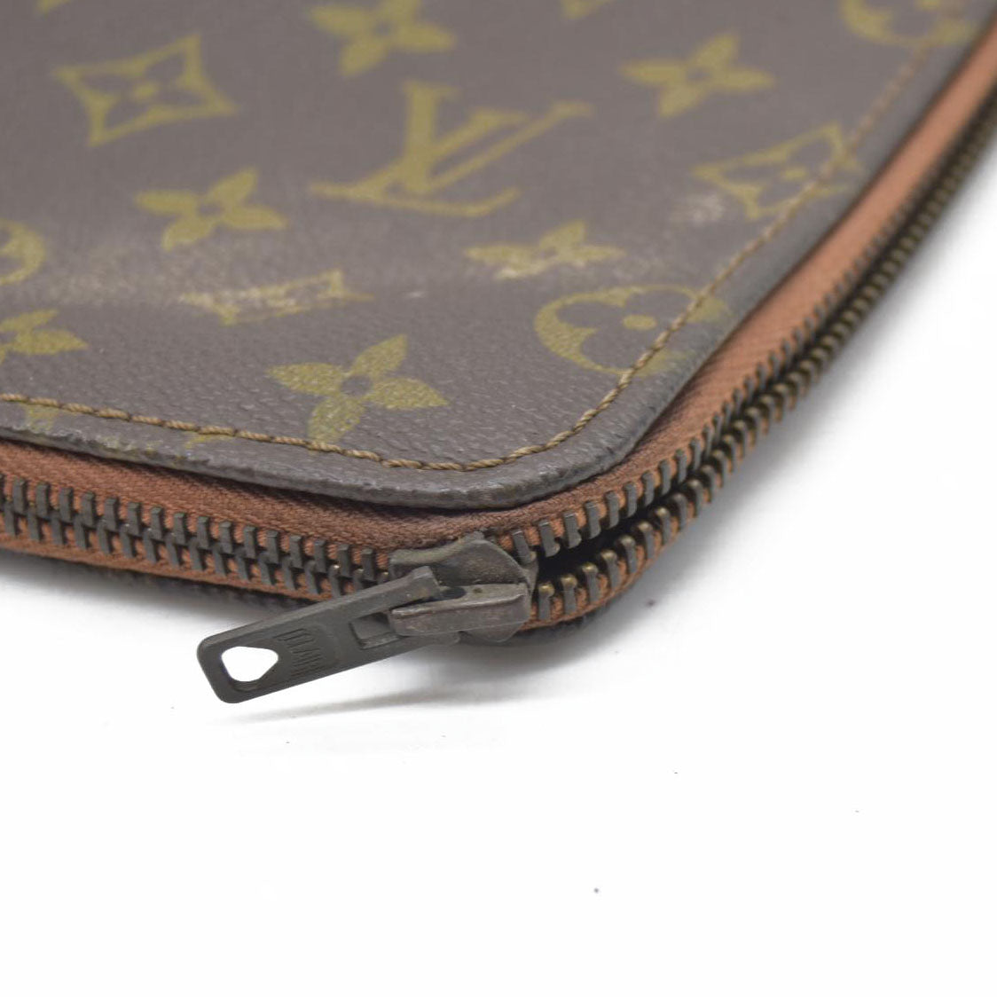 CONSIGNMENT Louis Vuitton  Monogram Poche Documents Portfolio Case 39