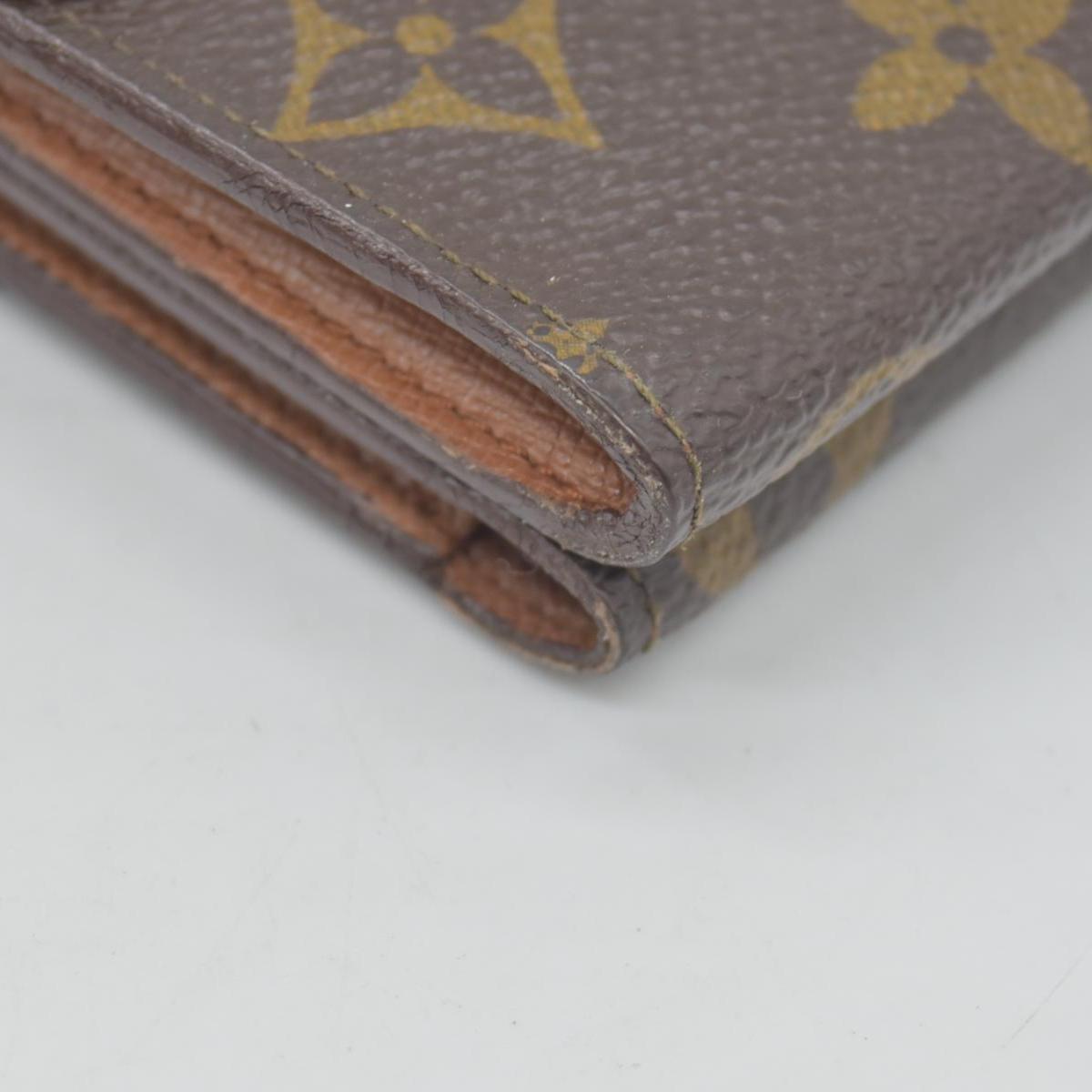 $630 Louis Vuitton Monogram Elise Wallet CONSIGNMENT