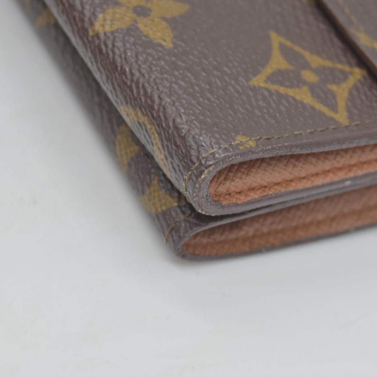 $630 Louis Vuitton Monogram Elise Wallet CONSIGNMENT