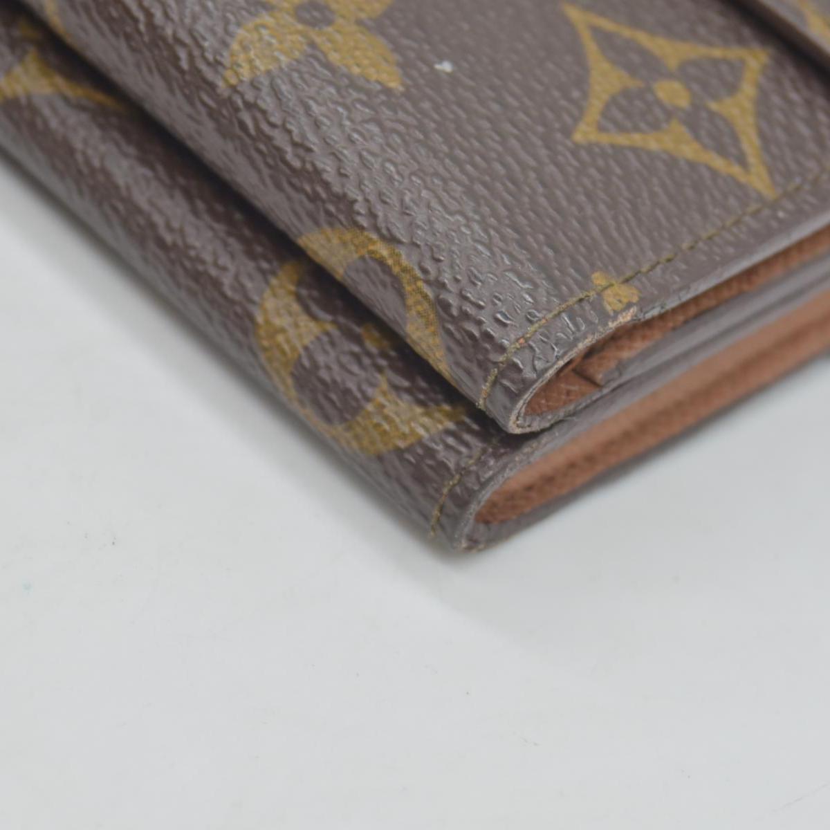 $630 Louis Vuitton Monogram Elise Wallet CONSIGNMENT