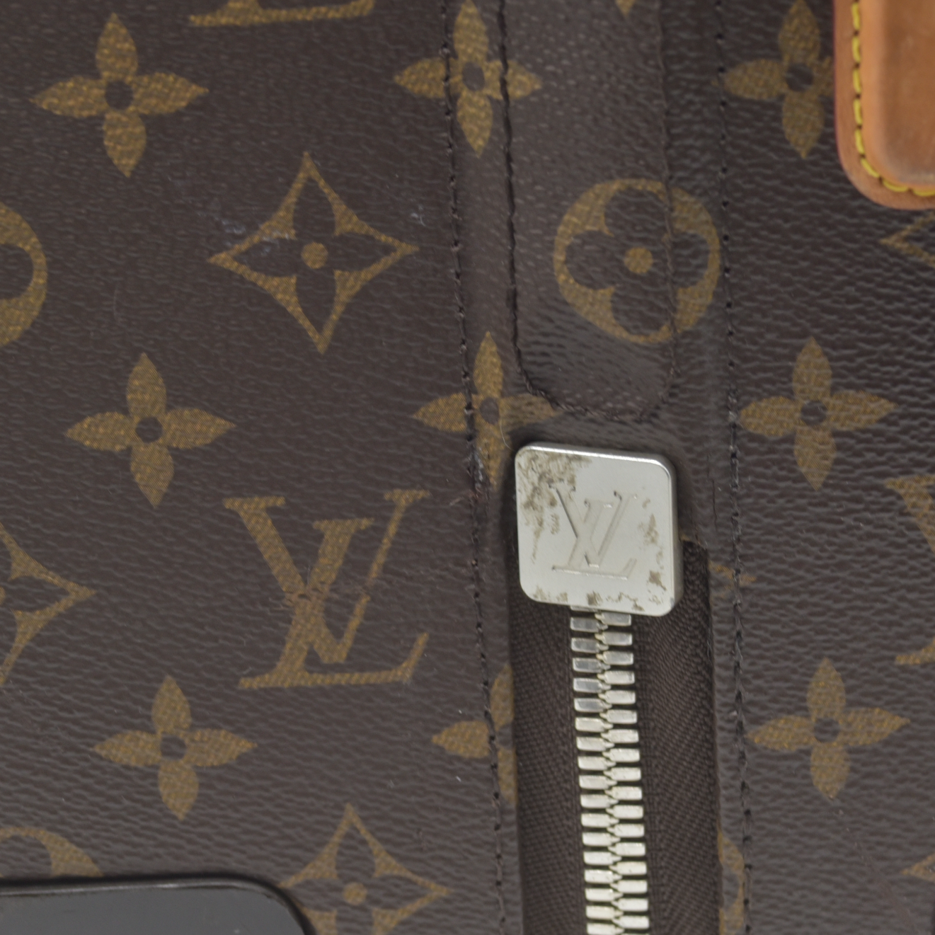 $3450 Louis Vuitton Horizon 50 Monogram Carry On Suitcase