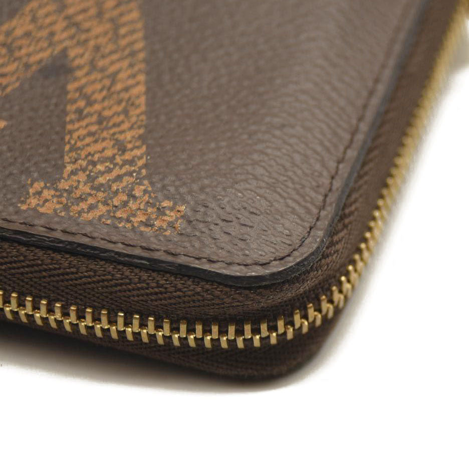 LOUIS VUITTON Monogram Giant Zippy Coin Purse