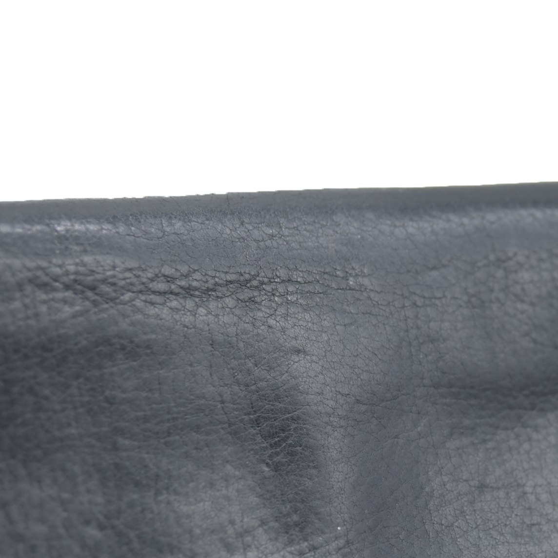 AUCTION $550 Chloe Lily Leather Zip Around Long Wallet Purse Black