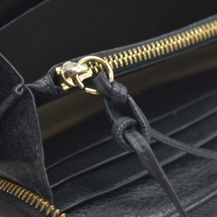 AUCTION $550 Chloe Lily Leather Zip Around Long Wallet Purse Black