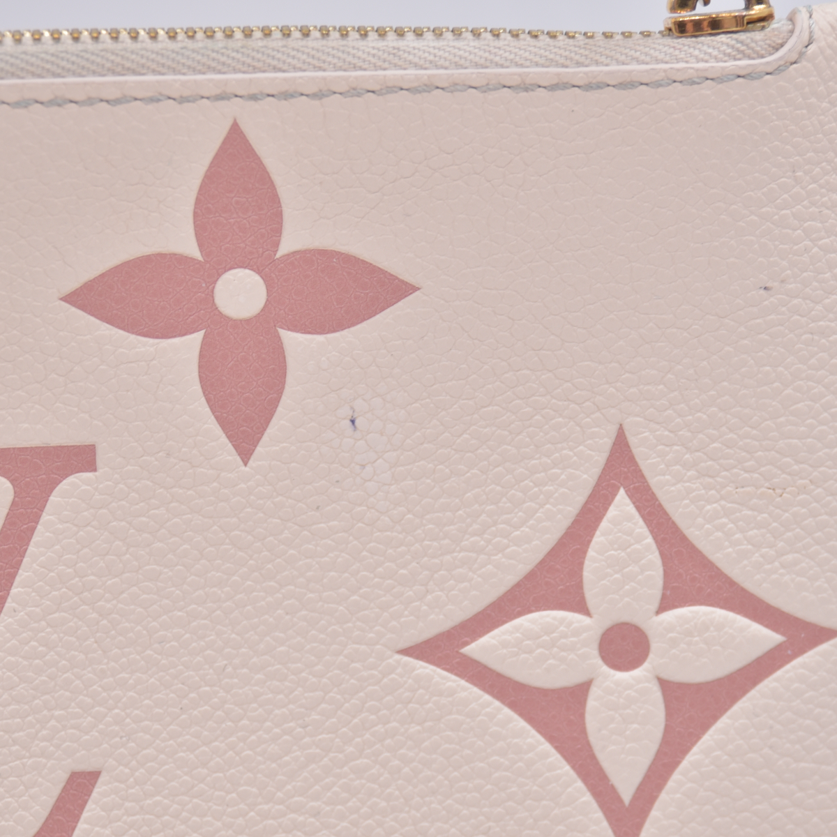 $1250 Louis Vuitton Bi-Color Monogram Rose Trianon Empreinte Pochette 10021370
