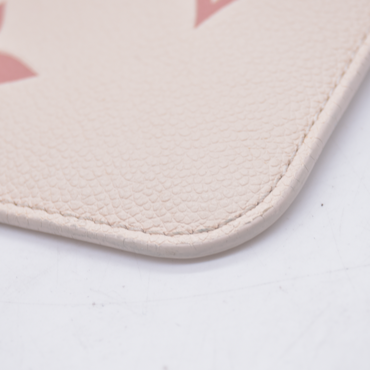$1250 Louis Vuitton Bi-Color Monogram Rose Trianon Empreinte Pochette 10021370