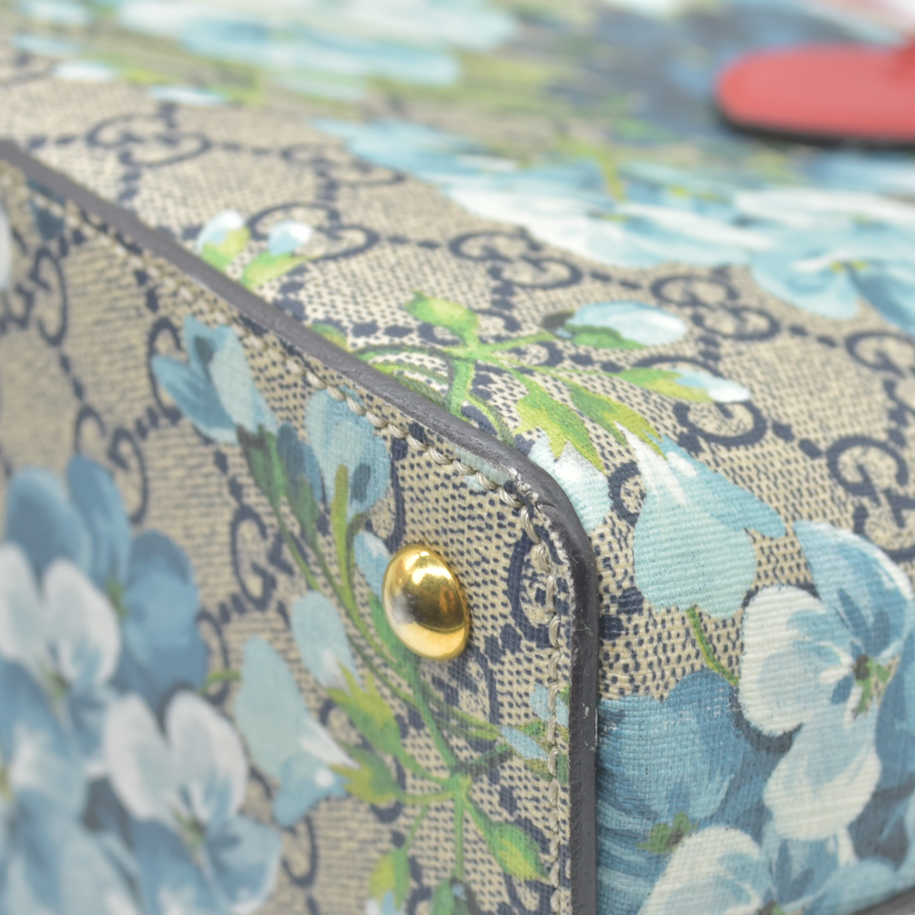GUCCI GG Supreme Monogram Blooms Medium Zip Top Tote Beige Blue Navy Hibiscus Red CONSIGNMENT