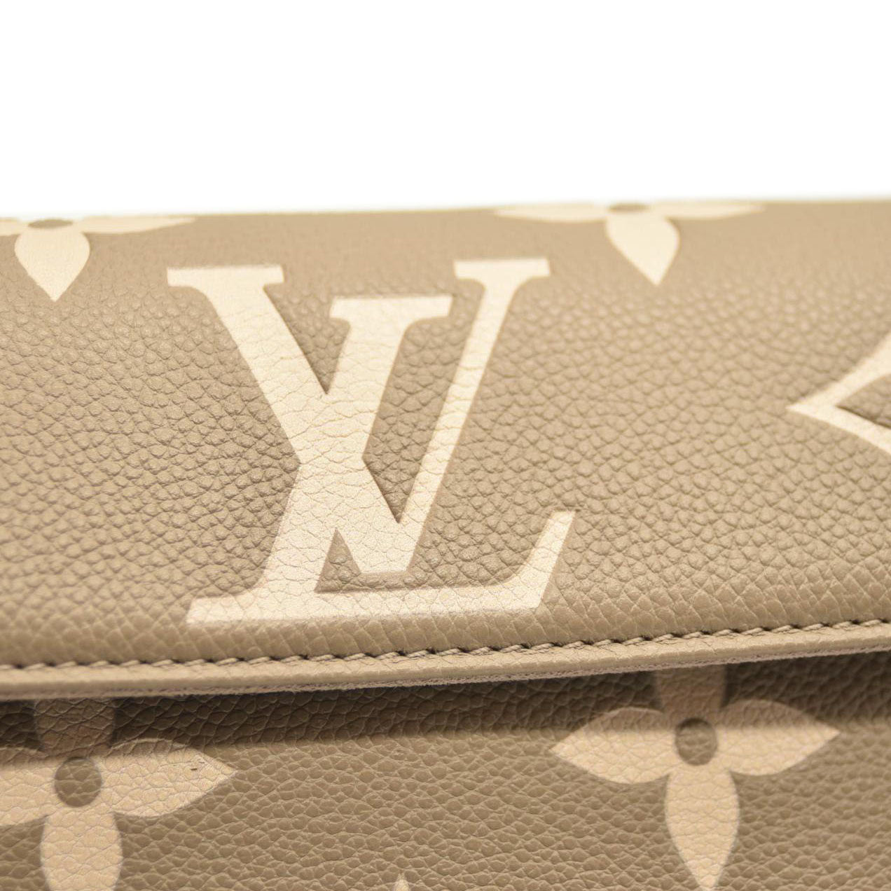 LOUIS VUITTON Empreinte Monogram Ivy Wallet On Chain Tourterelle Creme