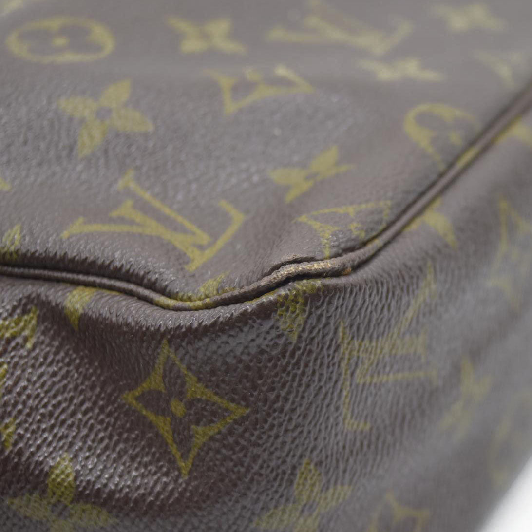 Louis Vuitton  Monogram Trousse Toilette 28