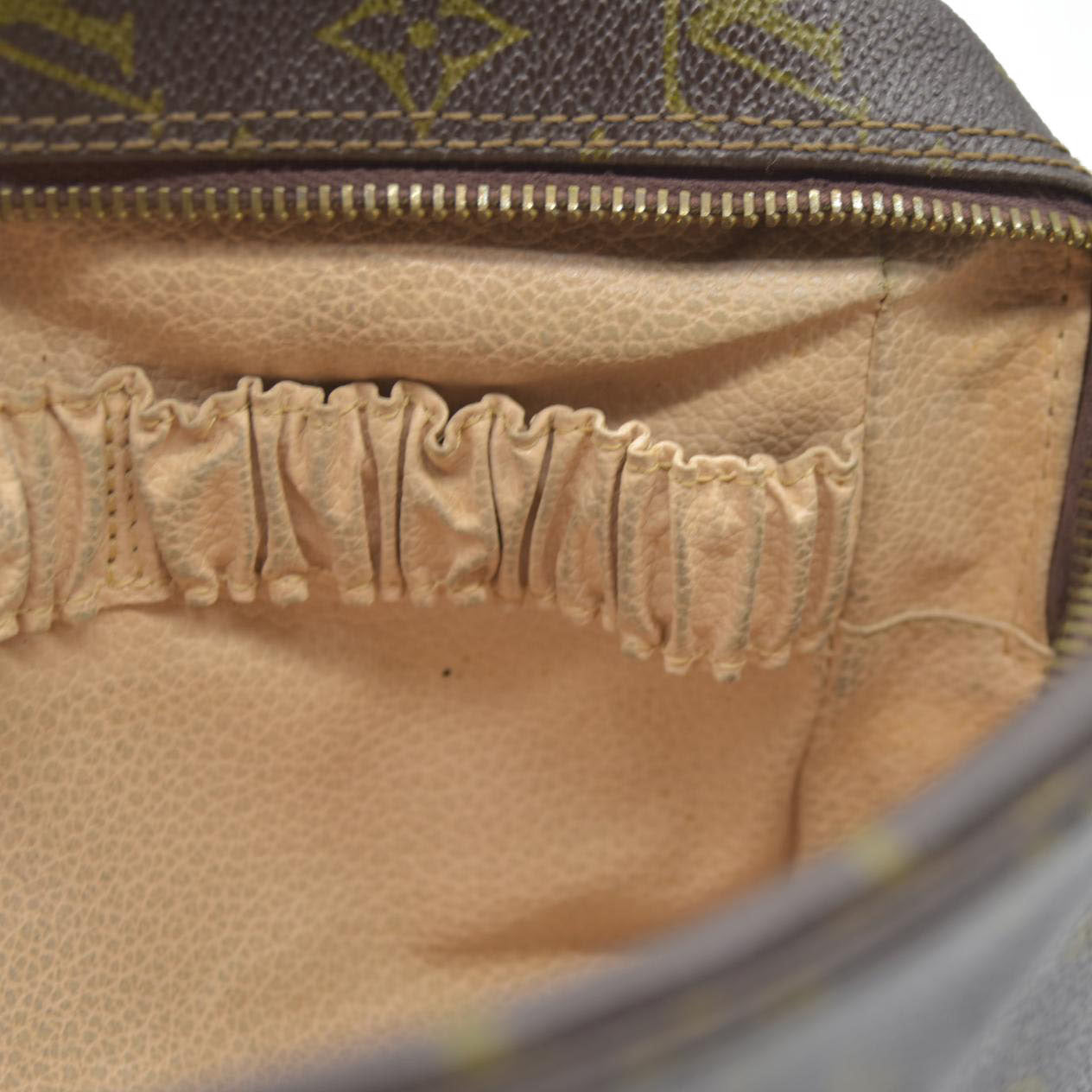 Louis Vuitton  Monogram Trousse Toilette 28