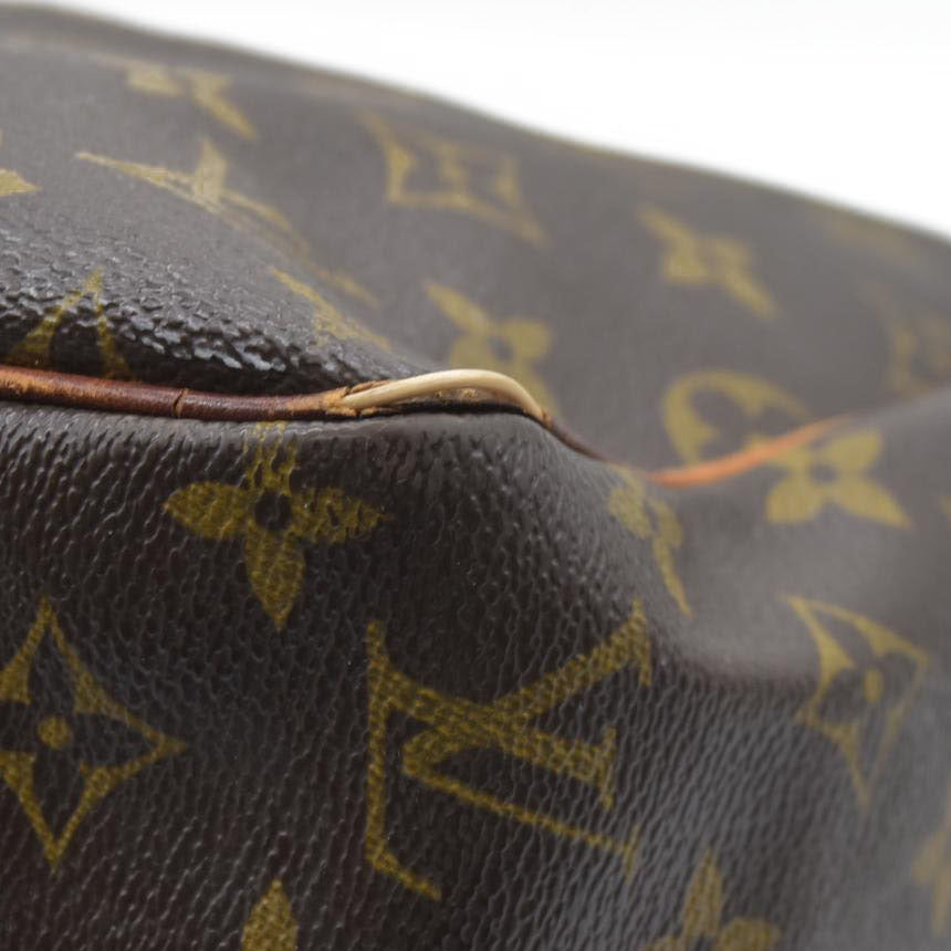 $1300 Louis Vuitton  Monogram Batignolles Vertical WELL WORN