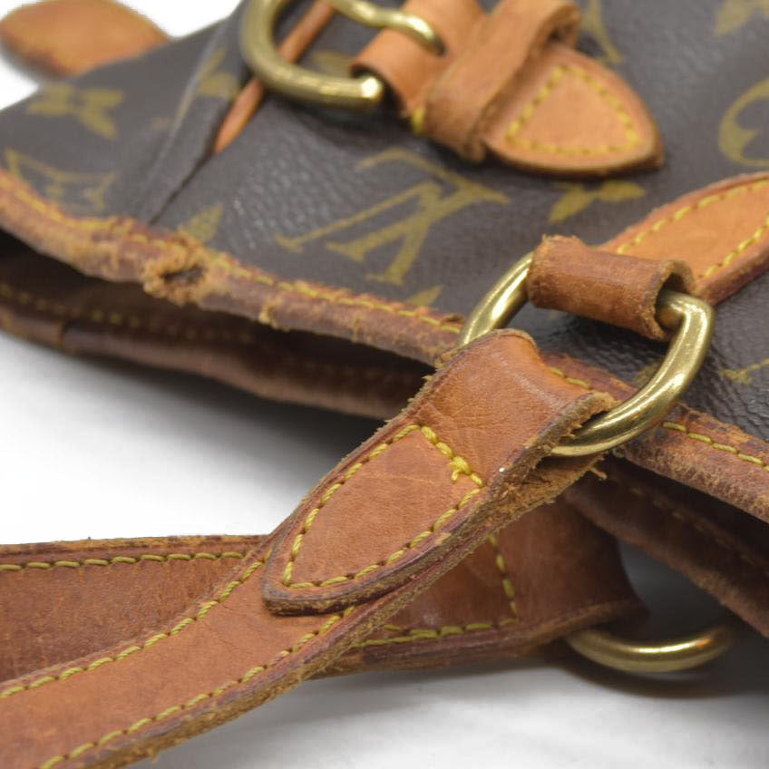 $1300 Louis Vuitton  Monogram Batignolles Vertical WELL WORN