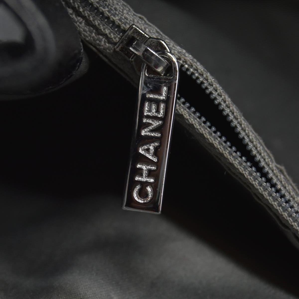 $2700 Chanel Glazed Caviar Pocket In The City Tote Black CONSIGNMENT