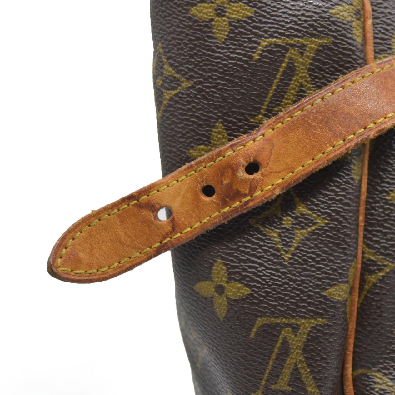 $1300 Louis Vuitton  Monogram Batignolles Vertical WELL WORN