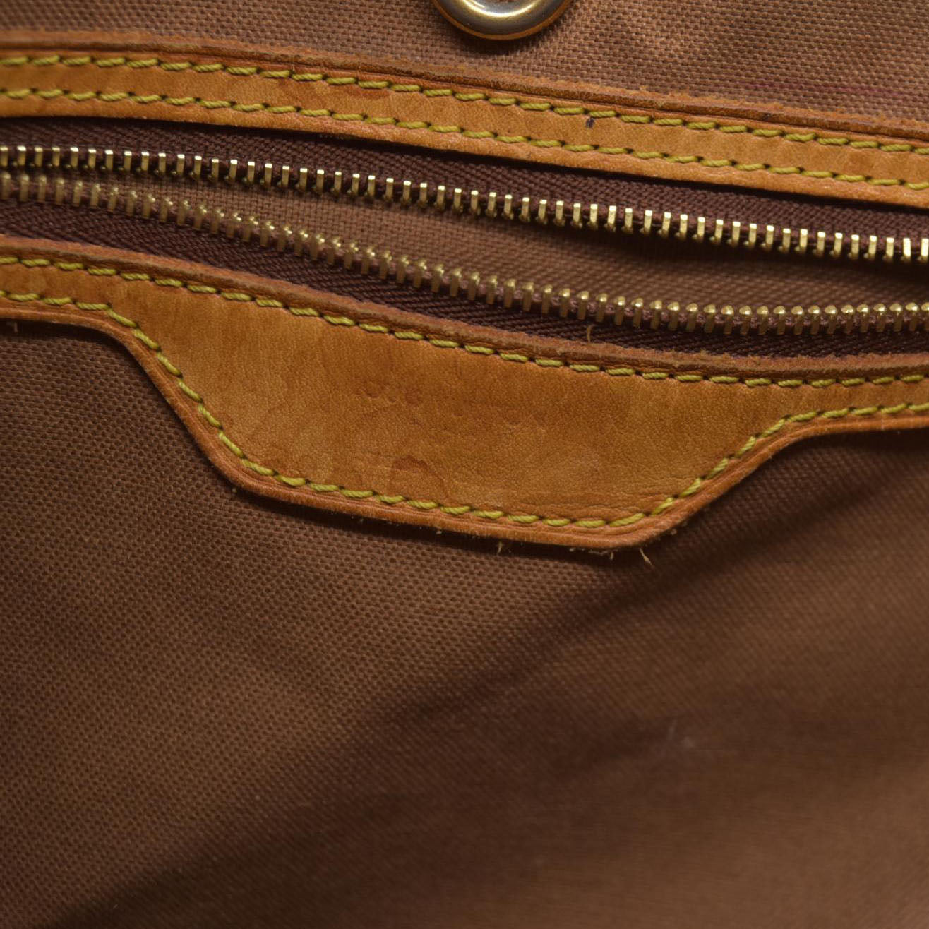 $1300 Louis Vuitton  Monogram Batignolles Vertical WELL WORN