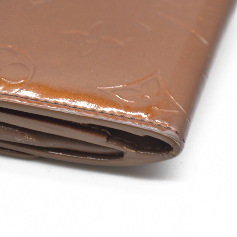 AUCTION $545 Louis Vuitton Monogram Vernis Ludlow Patent Leather Coin Purse Wallet BJ0041