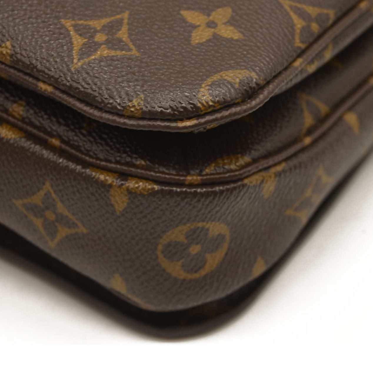 LOUIS VUITTON Monogram Pochette Metis DU4145