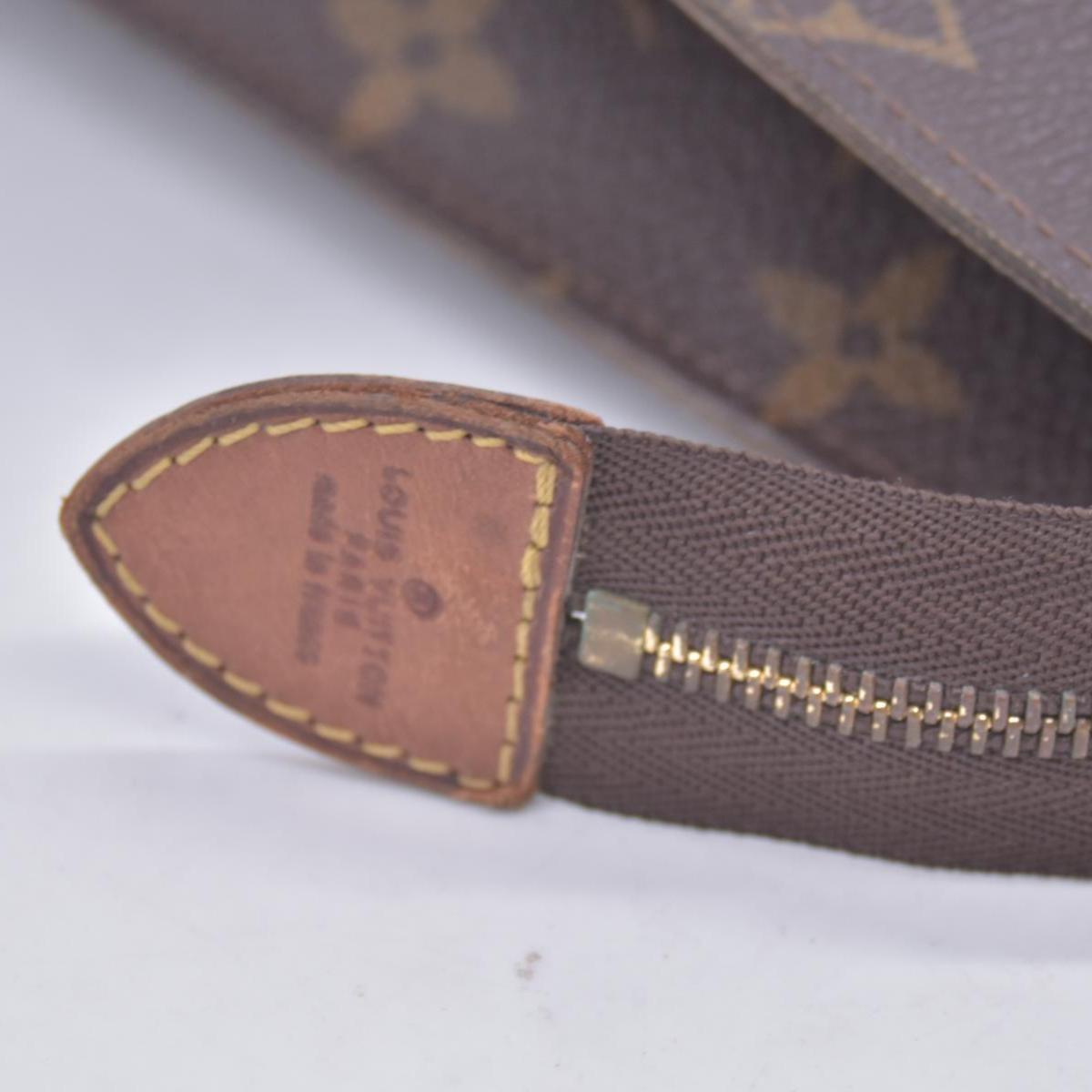 $760 LOUIS VUITTON Monogram Toiletry Pouch 26 France VINTAGE