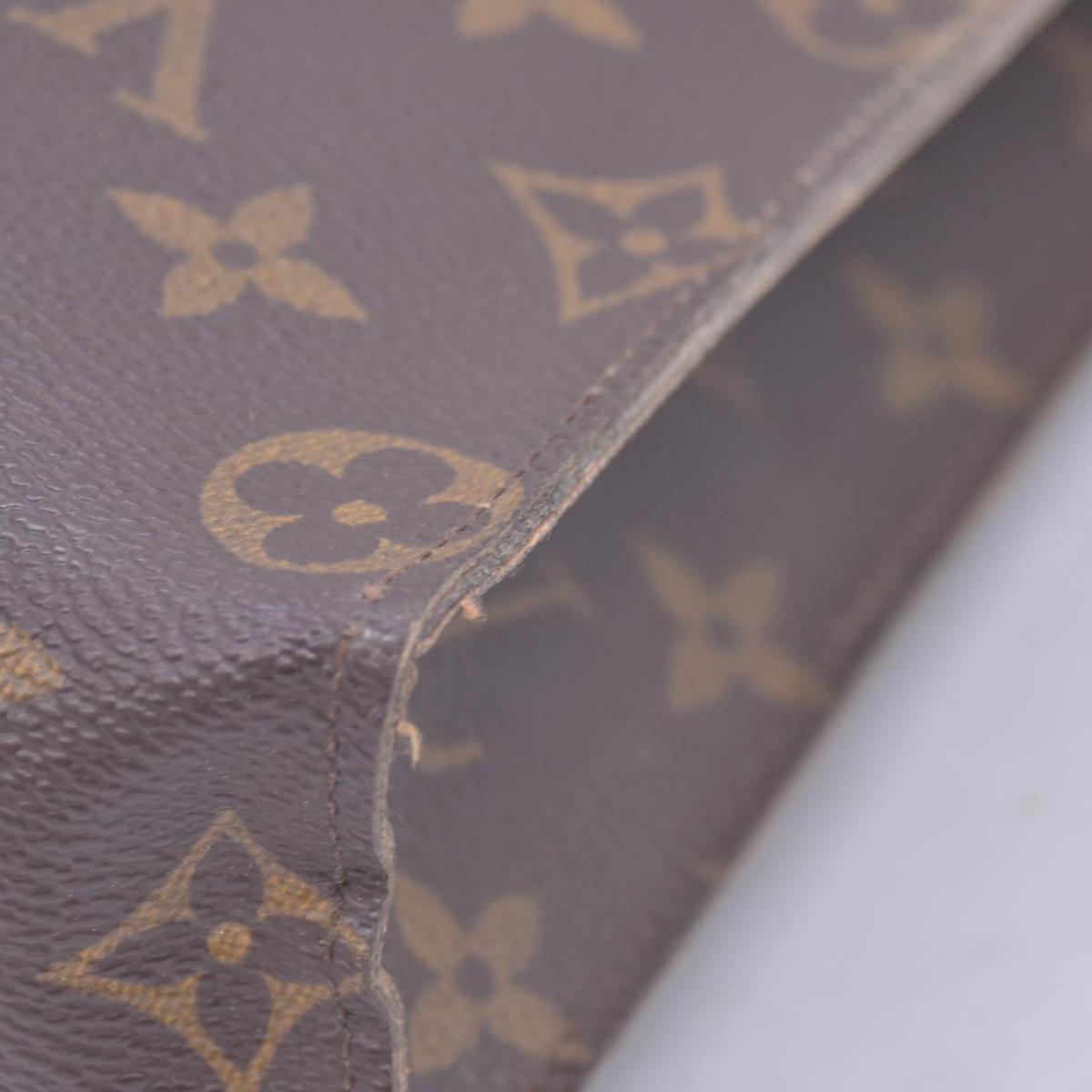 $760 LOUIS VUITTON Monogram Toiletry Pouch 26 France VINTAGE