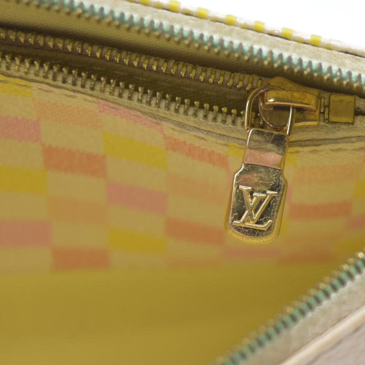 $1760 Louis Vuitton Damierlicious Pochette Accessoires