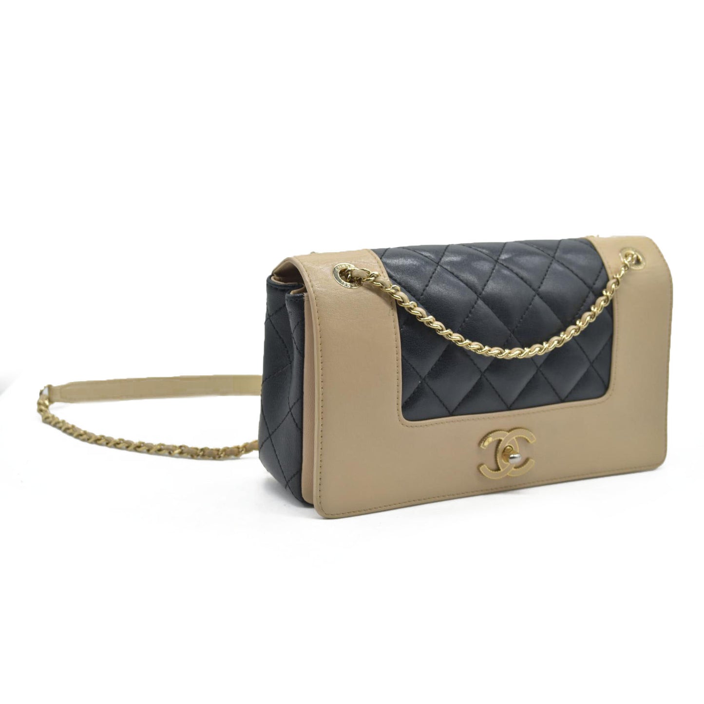 $4700 Chanel Mademoiselle Vintage Flap Bag Black Beige BiColor Turn Lock CC Chain Crossbody