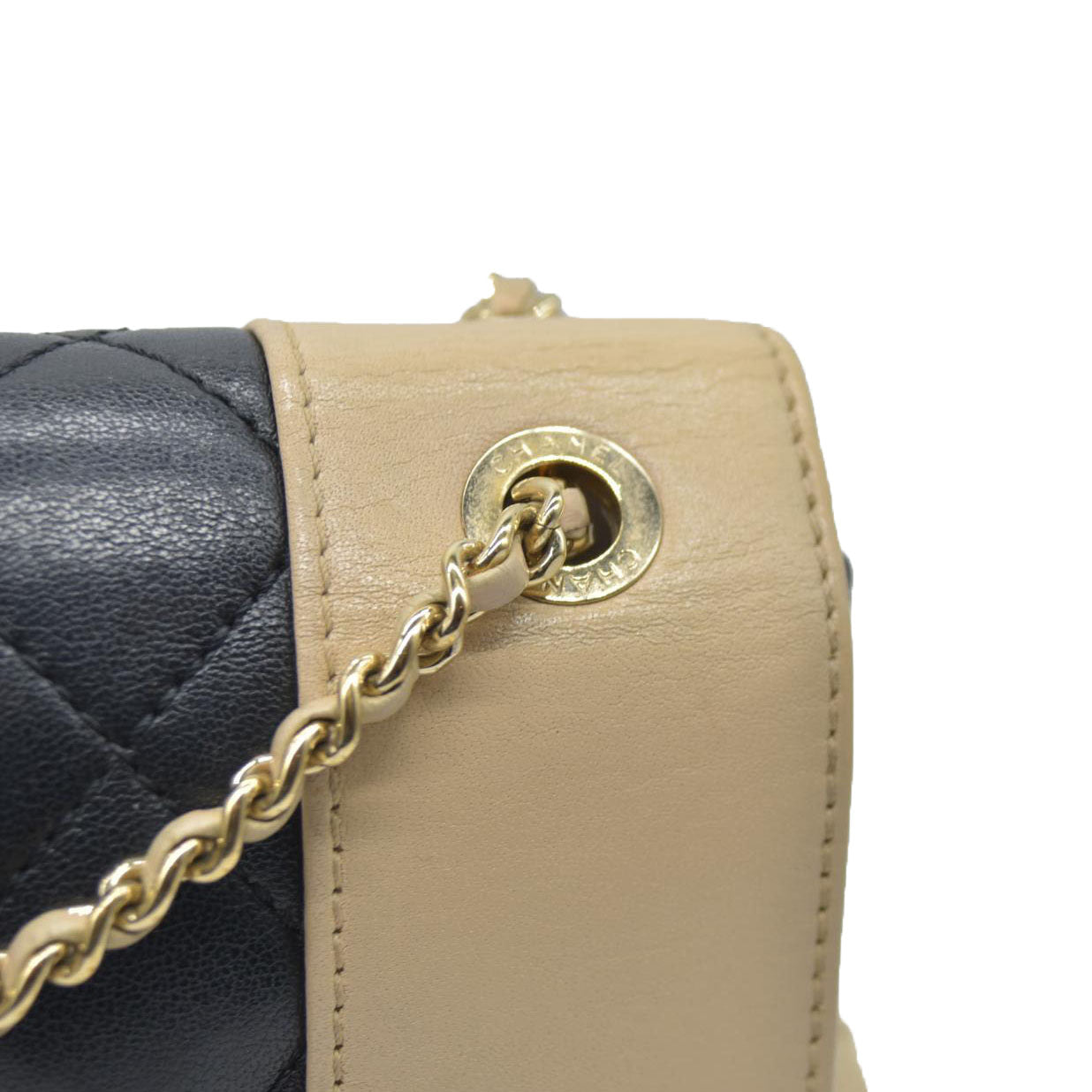 $4700 Chanel Mademoiselle Vintage Flap Bag Black Beige BiColor Turn Lock CC Chain Crossbody