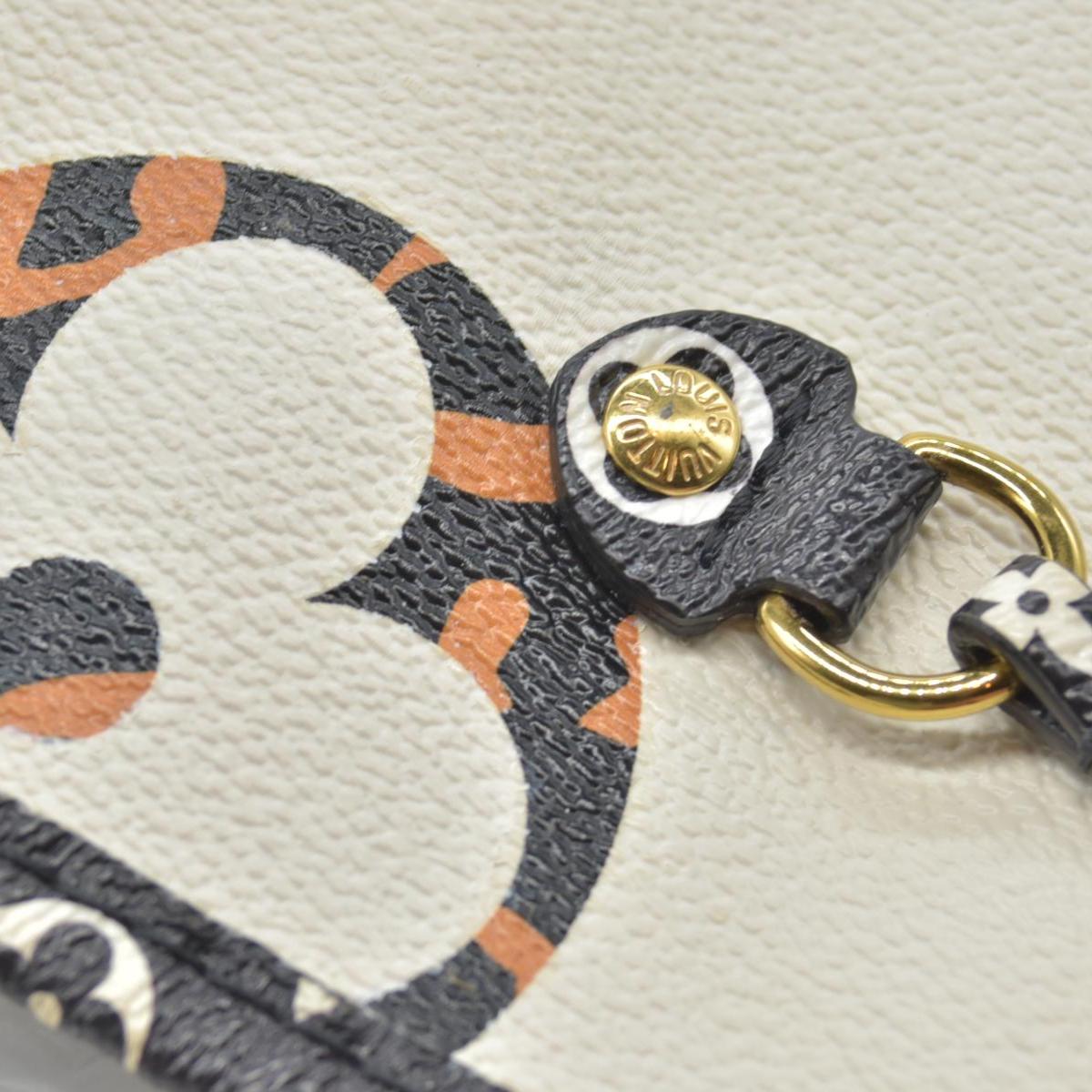 $2490 2019 Louis Vuitton  Monogram Giant Jungle Neverfull MM GI2139