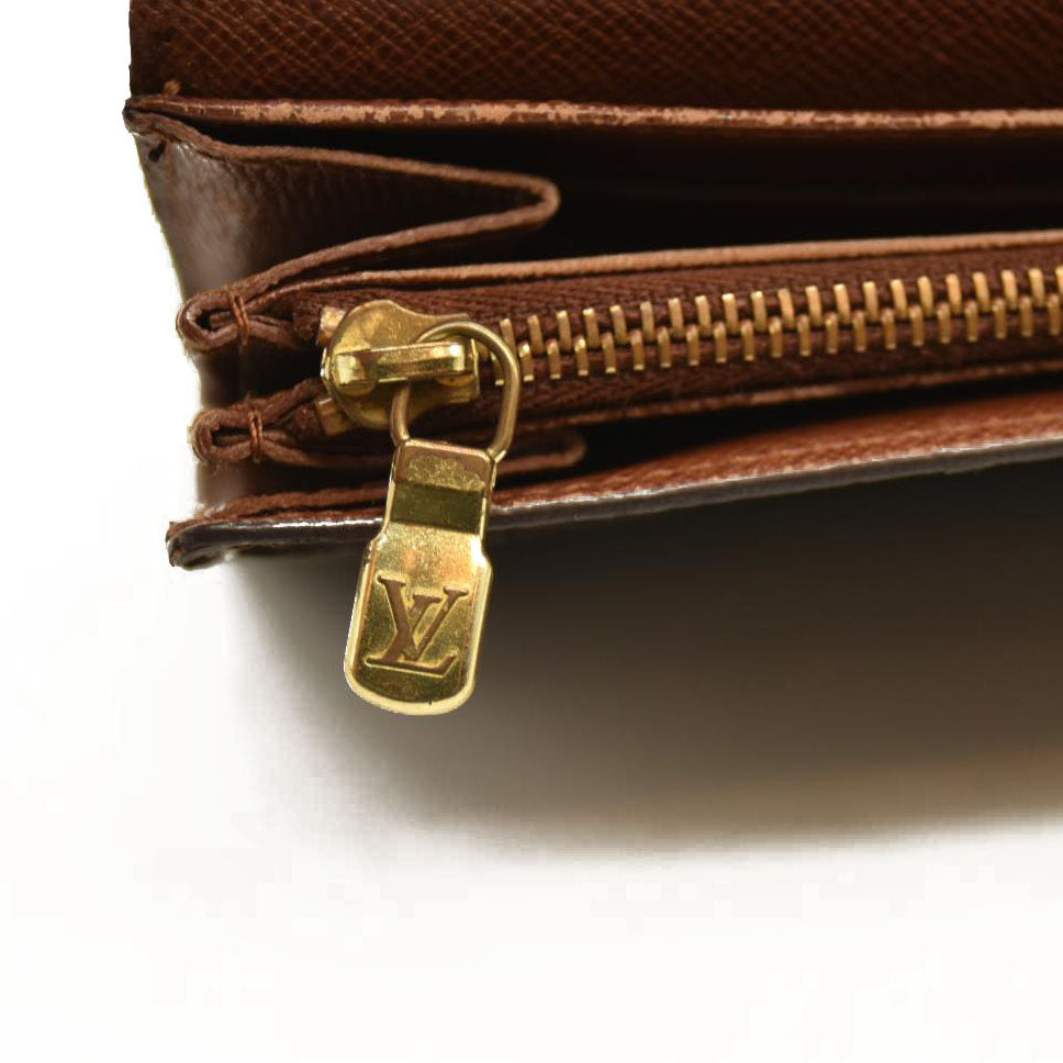 Louis Vuitton  Monogram Sarah Wallet MB1005