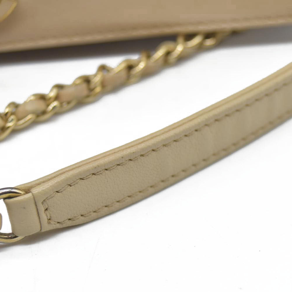 $4700 Chanel Mademoiselle Vintage Flap Bag Black Beige BiColor Turn Lock CC Chain Crossbody