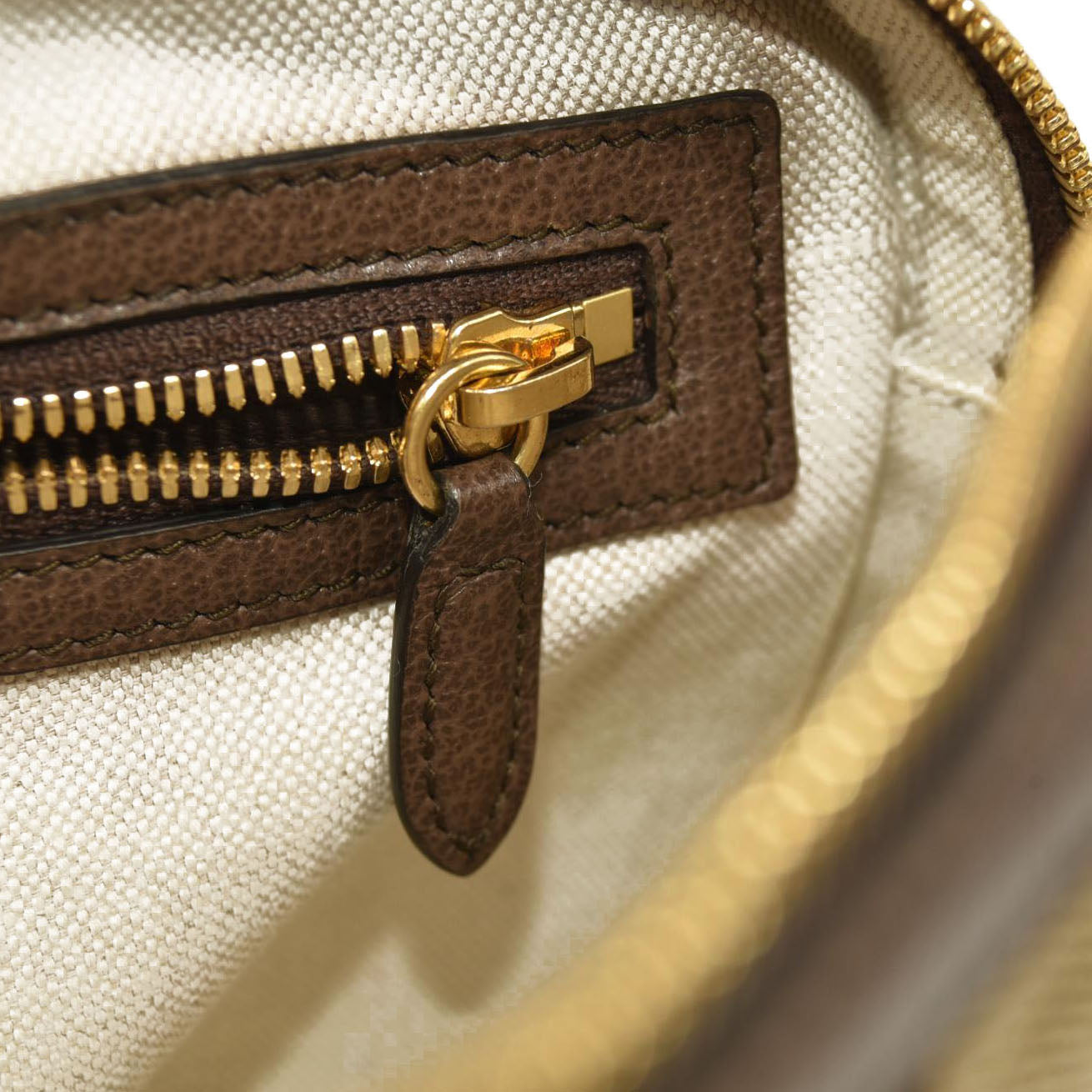 GUCCI Monogram Jumbo GG Textured Dollar Calfskin Web Messenger Shoulder Bag Camel Ebony New Acero