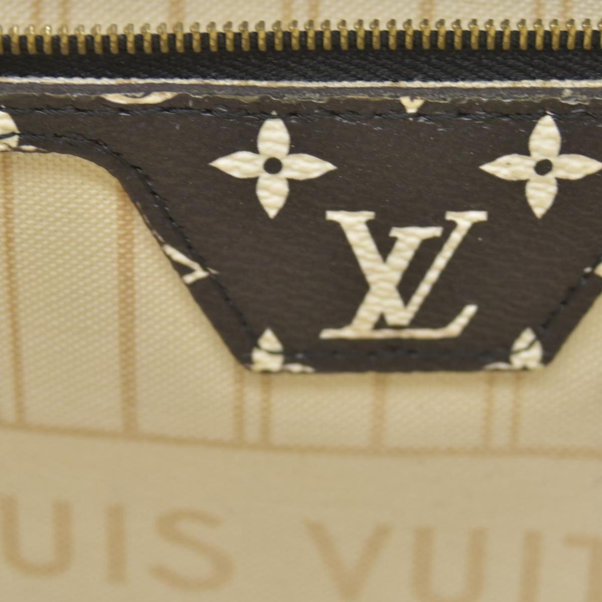 $2490 2019 Louis Vuitton  Monogram Giant Jungle Neverfull MM GI2139