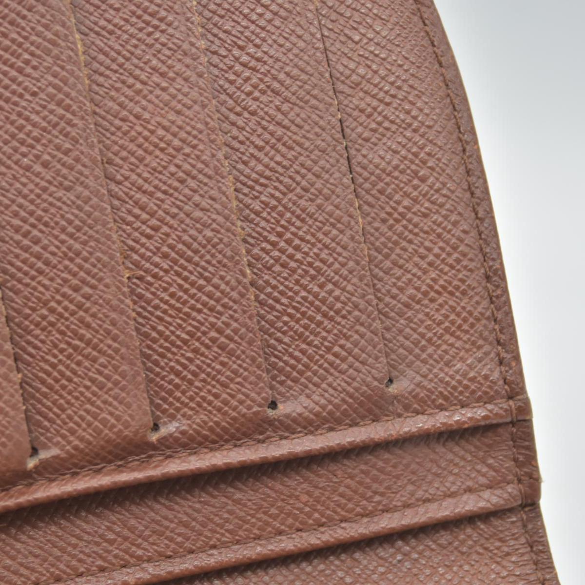 $750 2003 Louis Vuitton Kisslock French Wallet MI0013