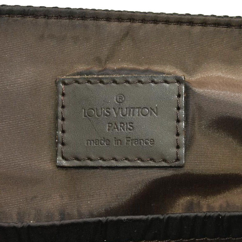 LOUIS VUITTON  Damier Geant Petit Messenger Bag Black  VI4098