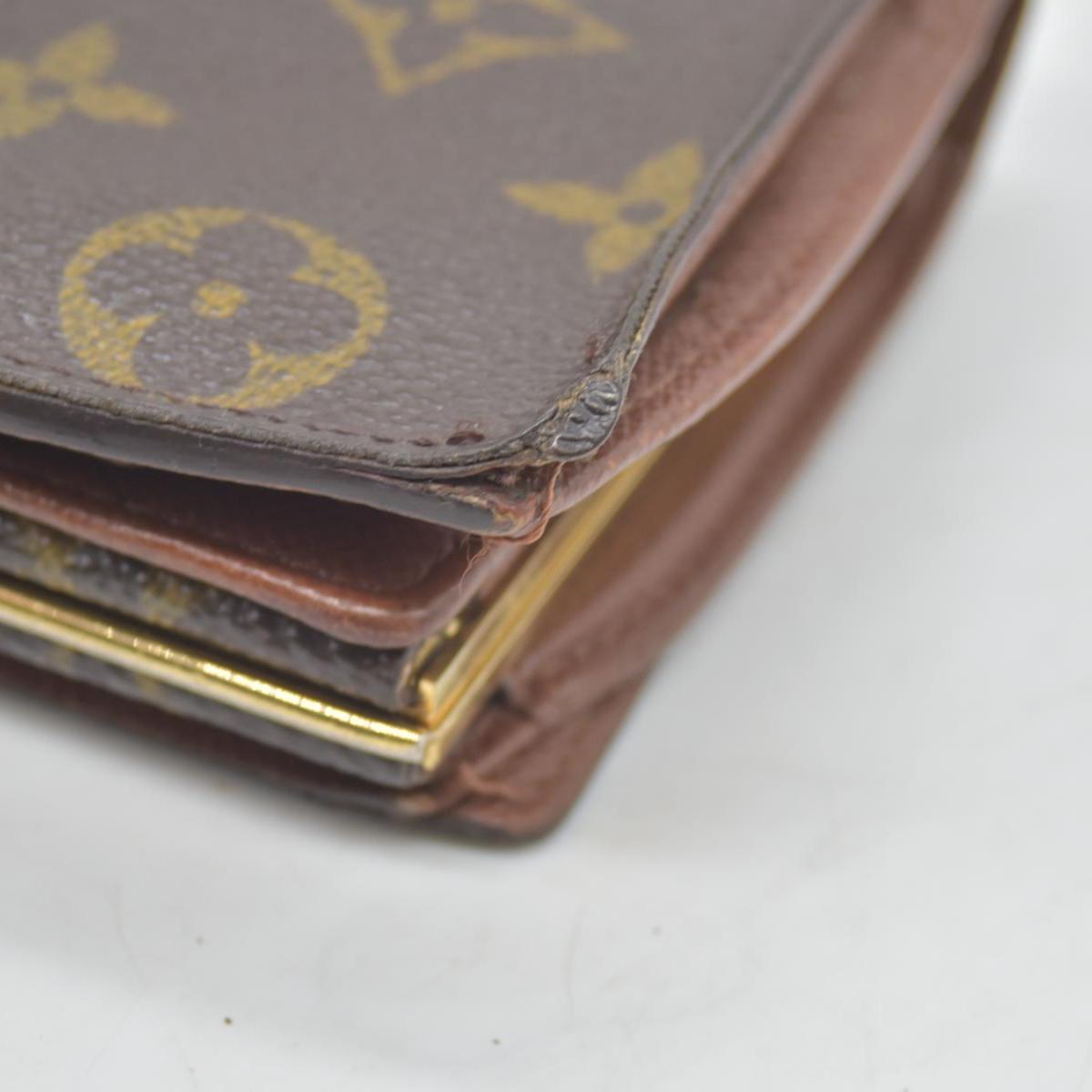 $750 2003 Louis Vuitton Kisslock French Wallet MI0013
