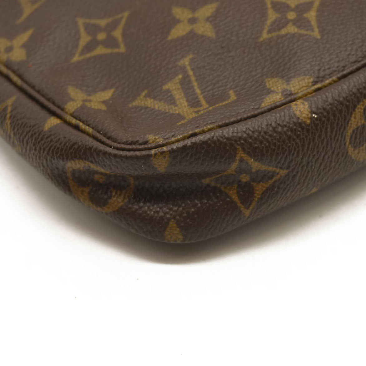 LOUIS VUITTON Monogram Pochette Accessories VI1909